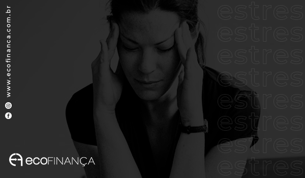 mulher estressada estresse no trabalho